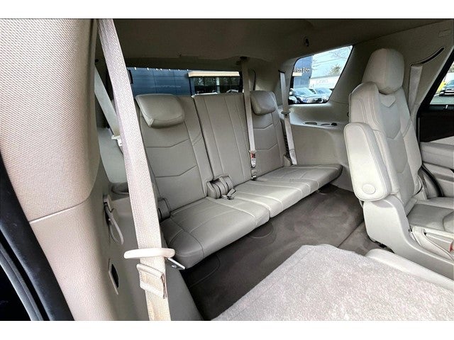 2016 Cadillac Escalade Luxury Collection