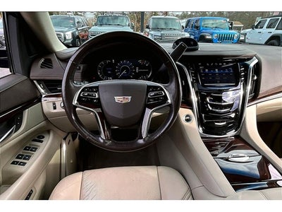 2016 Cadillac Escalade Luxury Collection