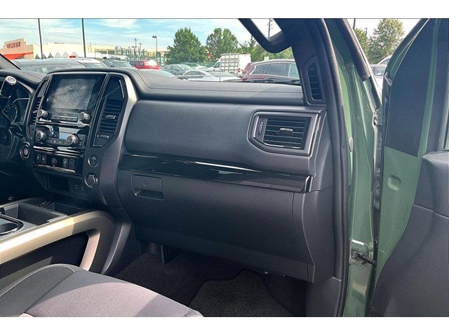 2024 Nissan Titan SV