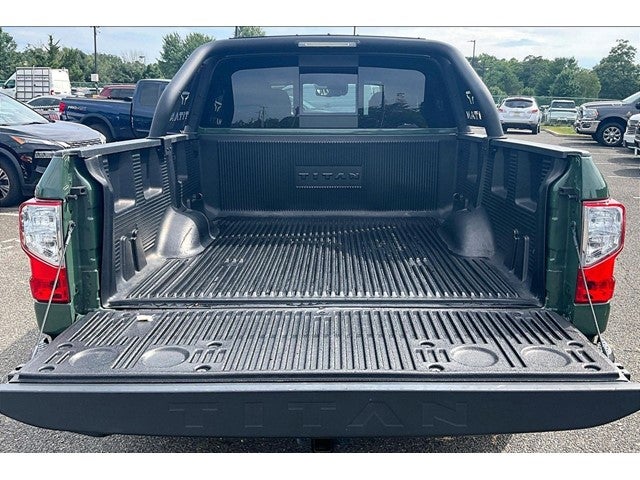 2024 Nissan Titan SV