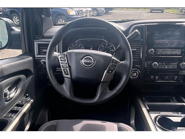 2024 Nissan Titan SV