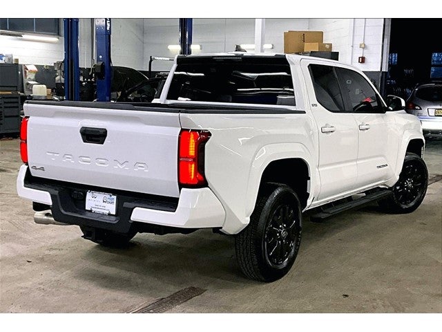 2024 Toyota Tacoma 4WD SR5