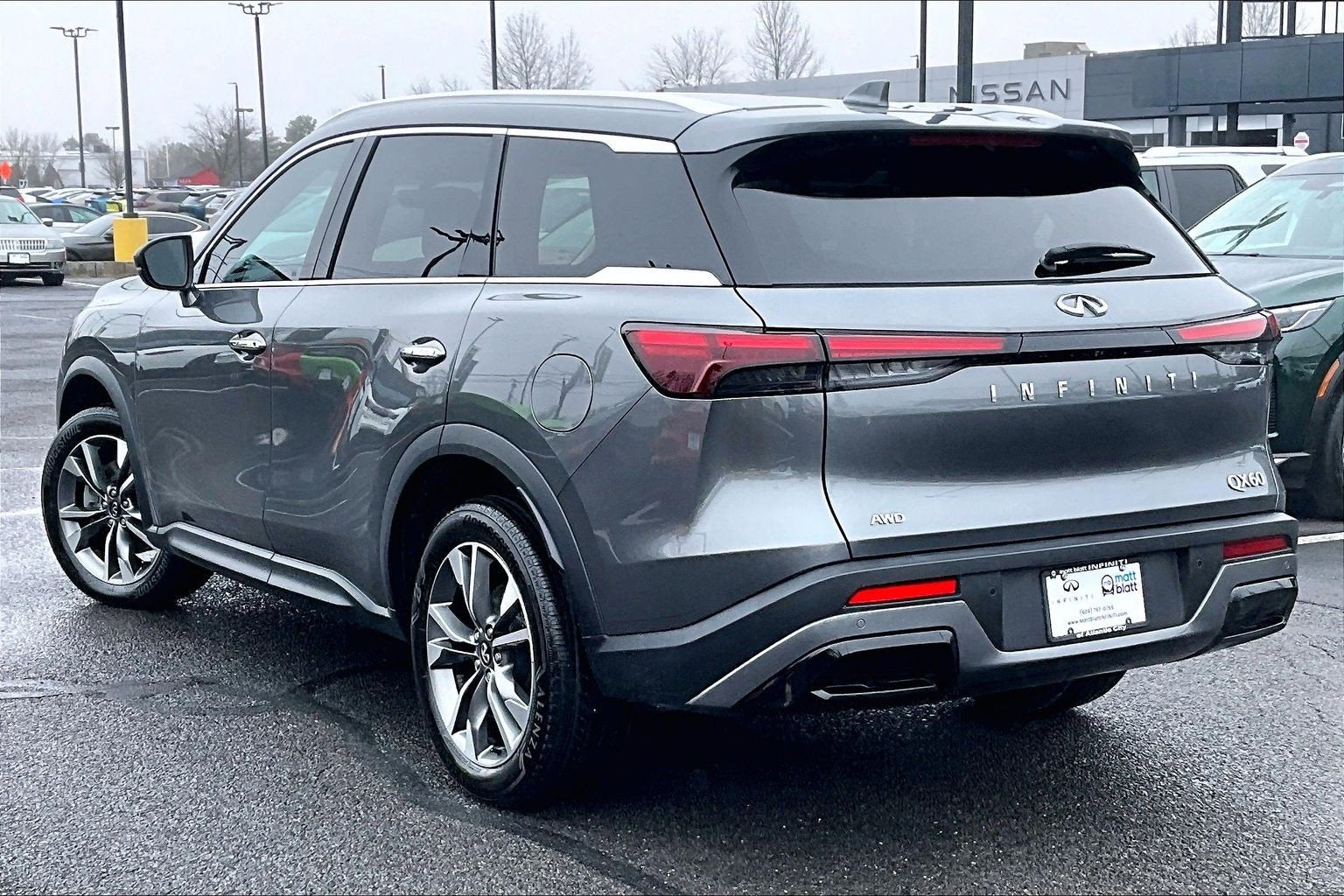 2023 INFINITI QX60 LUXE AWD