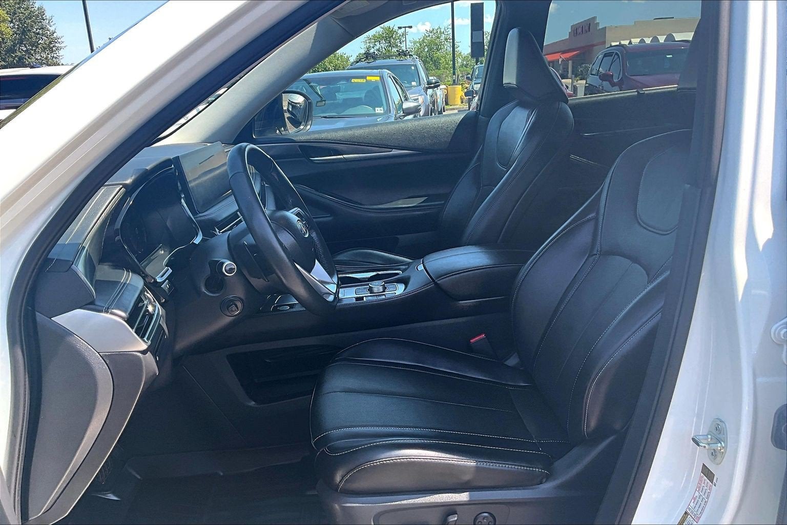 2023 INFINITI QX60 LUXE AWD