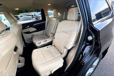 2019 Toyota Highlander Hybrid Limited Platinum