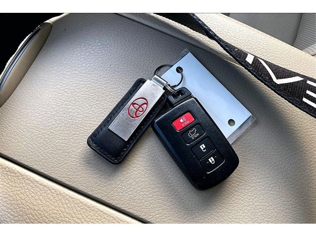 2019 Toyota Highlander Hybrid Limited Platinum