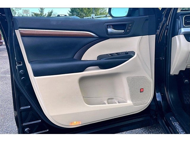 2019 Toyota Highlander Hybrid Limited Platinum