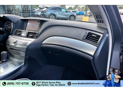 2019 INFINITI Q70 3.7 LUXE AWD