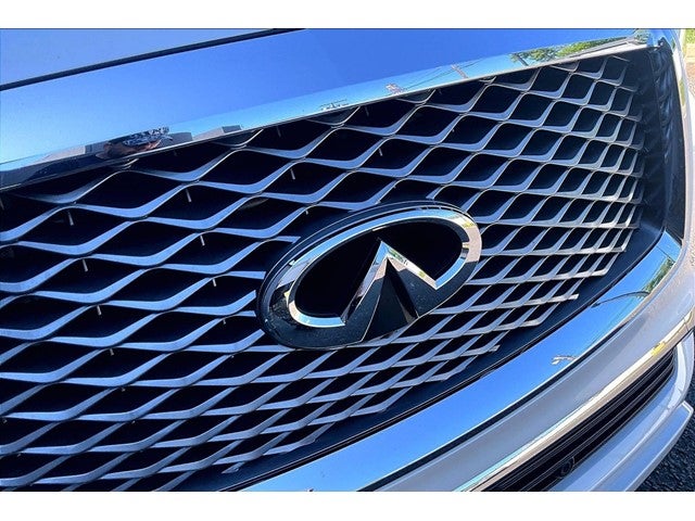 2019 INFINITI QX80 LUXE 4WD