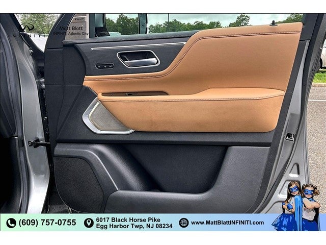 2025 INFINITI QX80 Sensory 4WD