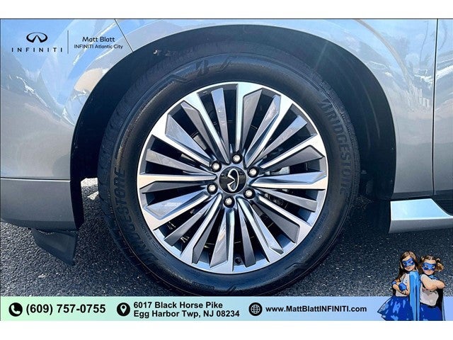 2025 INFINITI QX80 Sensory 4WD