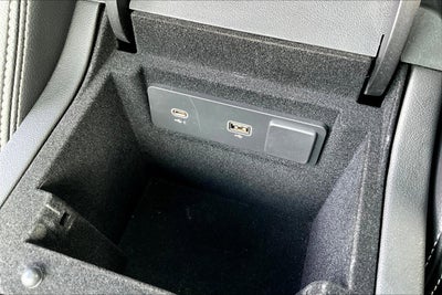 2022 Jaguar XF R-Dynamic SE