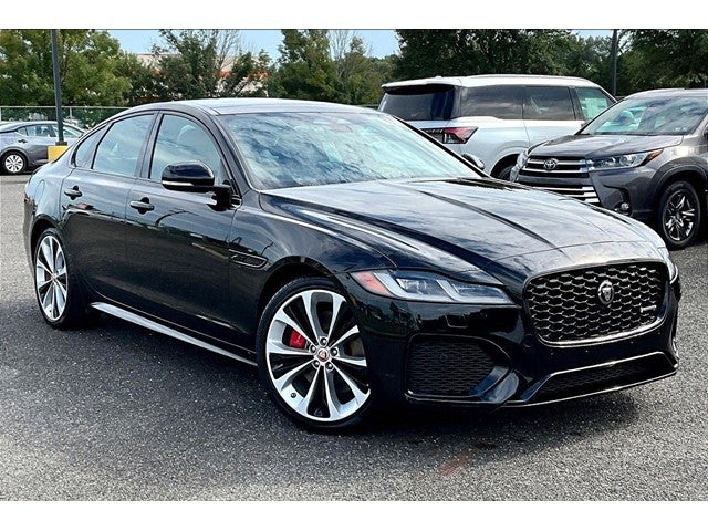 2022 Jaguar XF R-Dynamic SE