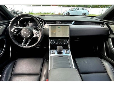 2022 Jaguar XF R-Dynamic SE