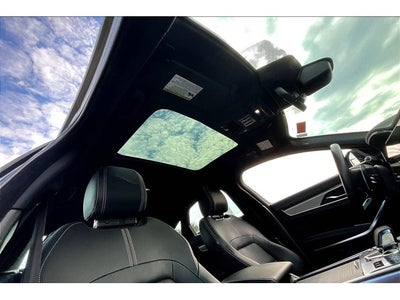 2022 Jaguar XF R-Dynamic SE