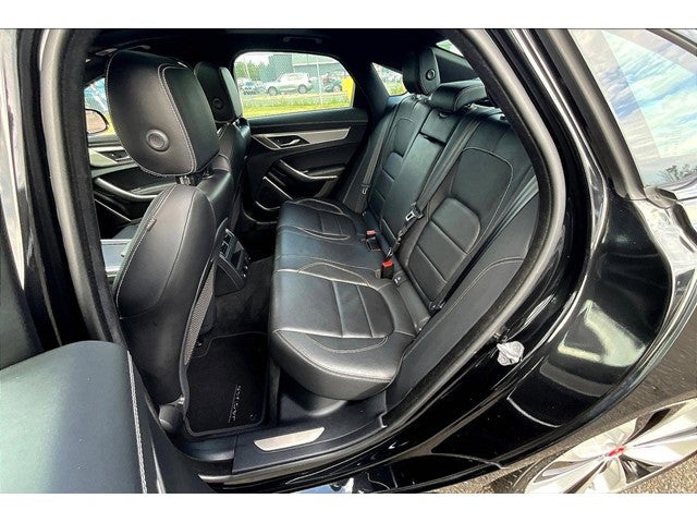 2022 Jaguar XF R-Dynamic SE