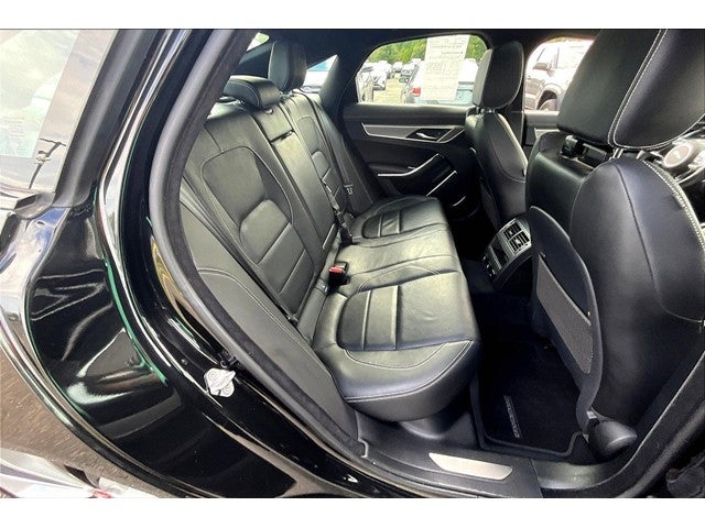 2022 Jaguar XF R-Dynamic SE