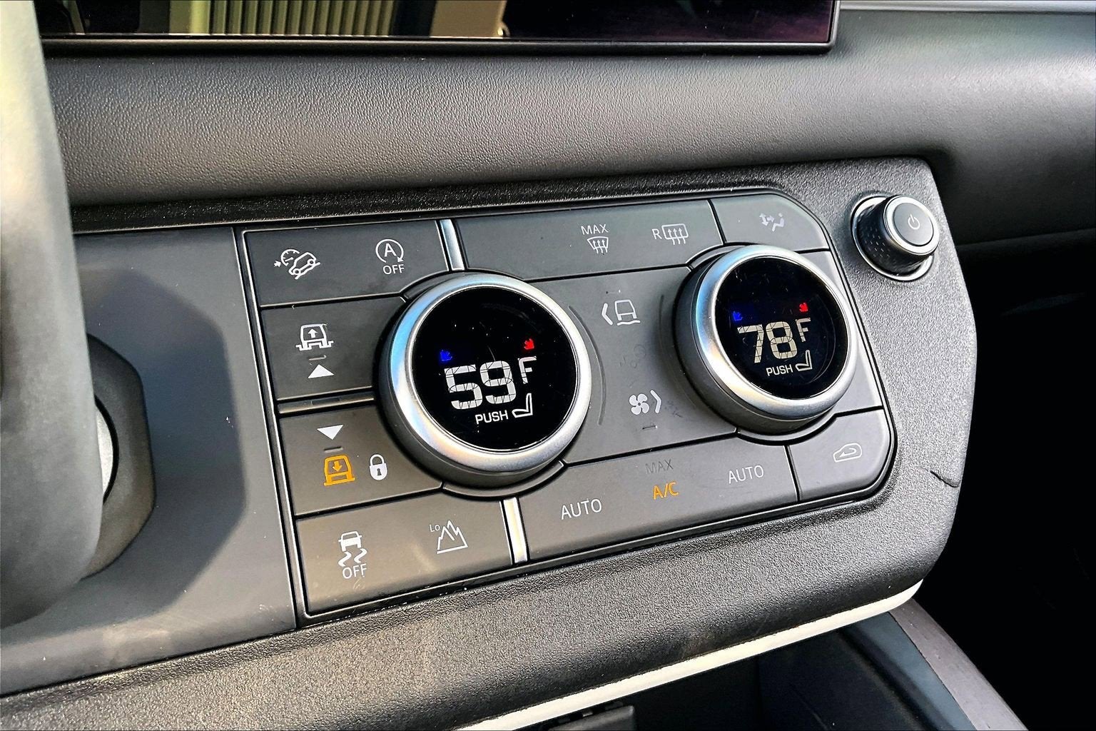 2023 Land Rover Defender X-Dynamic SE