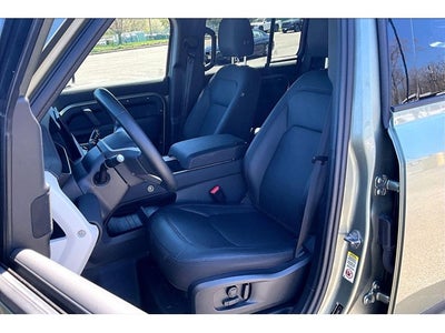 2025 Land Rover Defender S