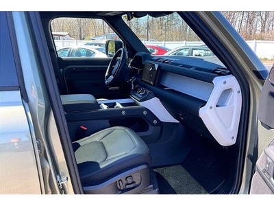 2025 Land Rover Defender S