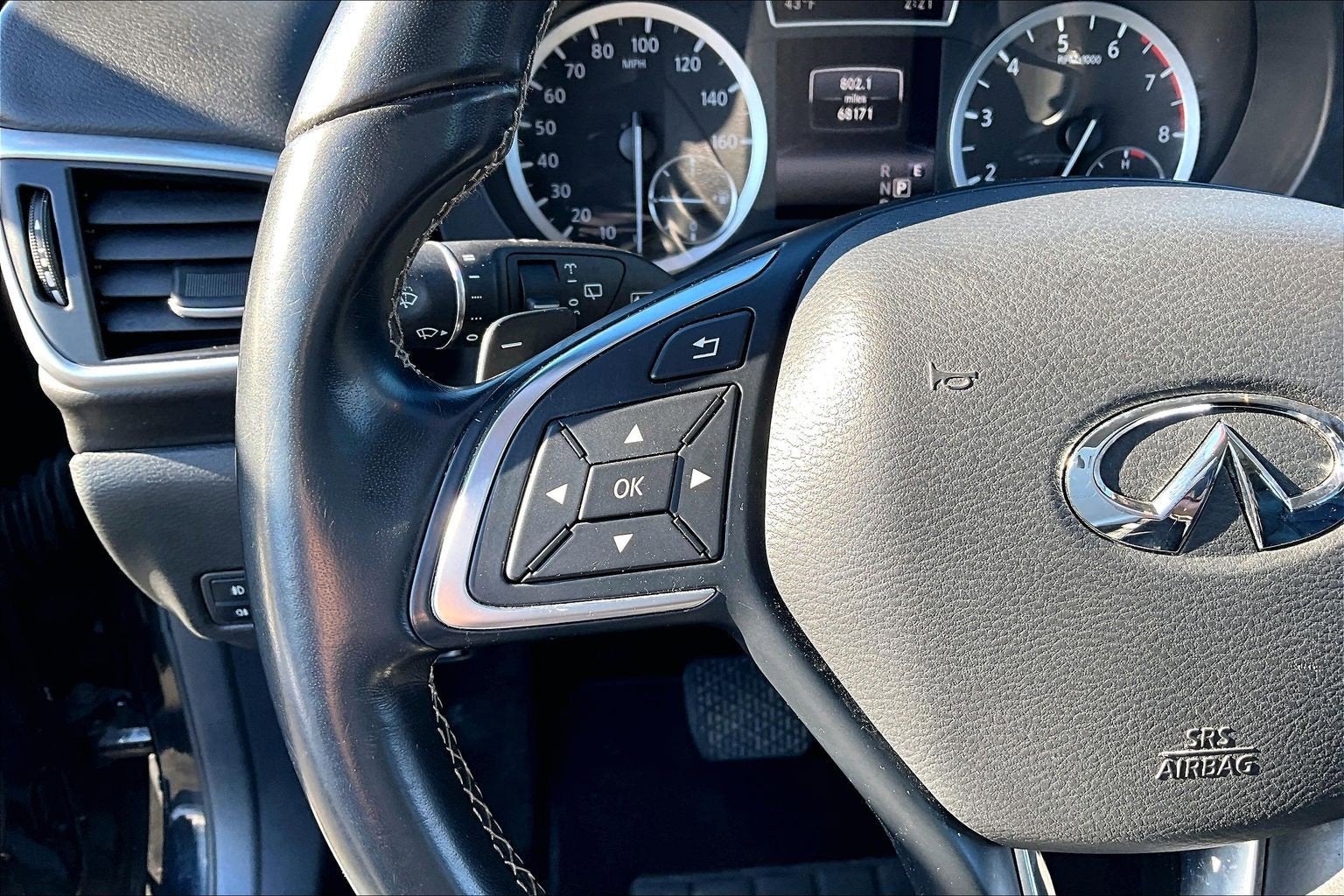 2018 INFINITI QX30 ESSENTIAL