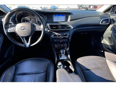 2018 INFINITI QX30 ESSENTIAL