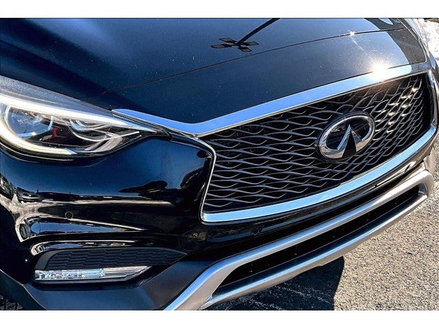 2018 INFINITI QX30 ESSENTIAL