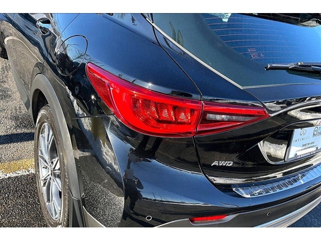 2018 INFINITI QX30 ESSENTIAL