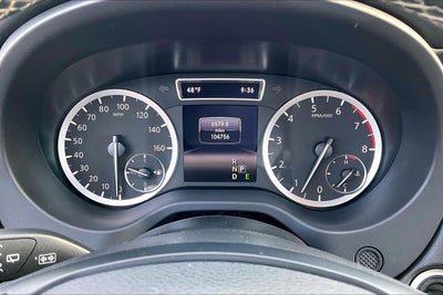 2017 INFINITI QX30 Premium AWD