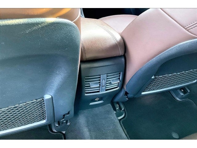 2017 INFINITI QX30 Premium AWD