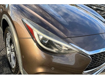 2017 INFINITI QX30 Premium AWD