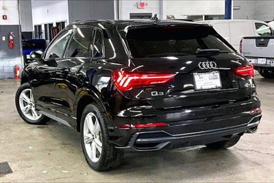 2022 Audi Q3 S line Premium