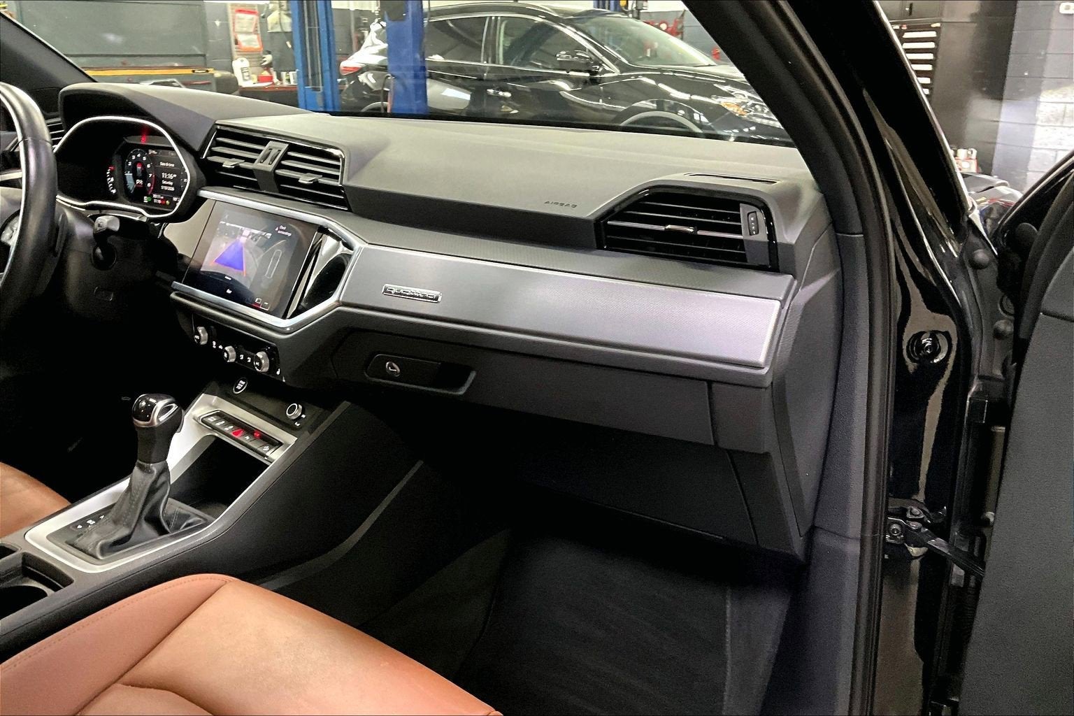 2022 Audi Q3 S line Premium