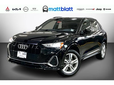 2022 Audi Q3 S line Premium