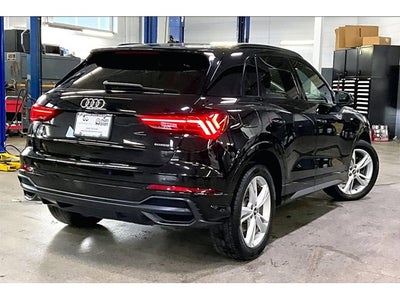 2022 Audi Q3 S line Premium