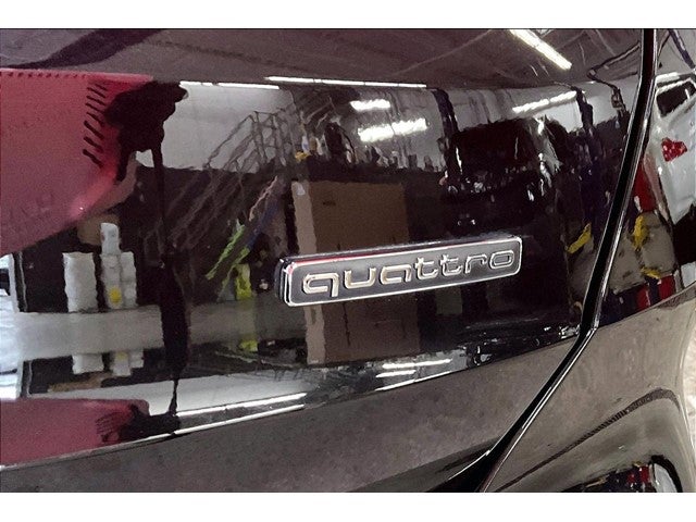 2022 Audi Q3 S line Premium