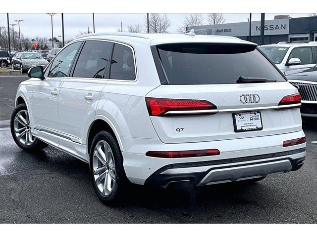2025 Audi Q7 Premium Plus