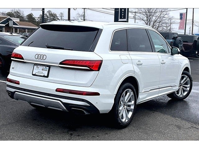 2025 Audi Q7 Premium Plus