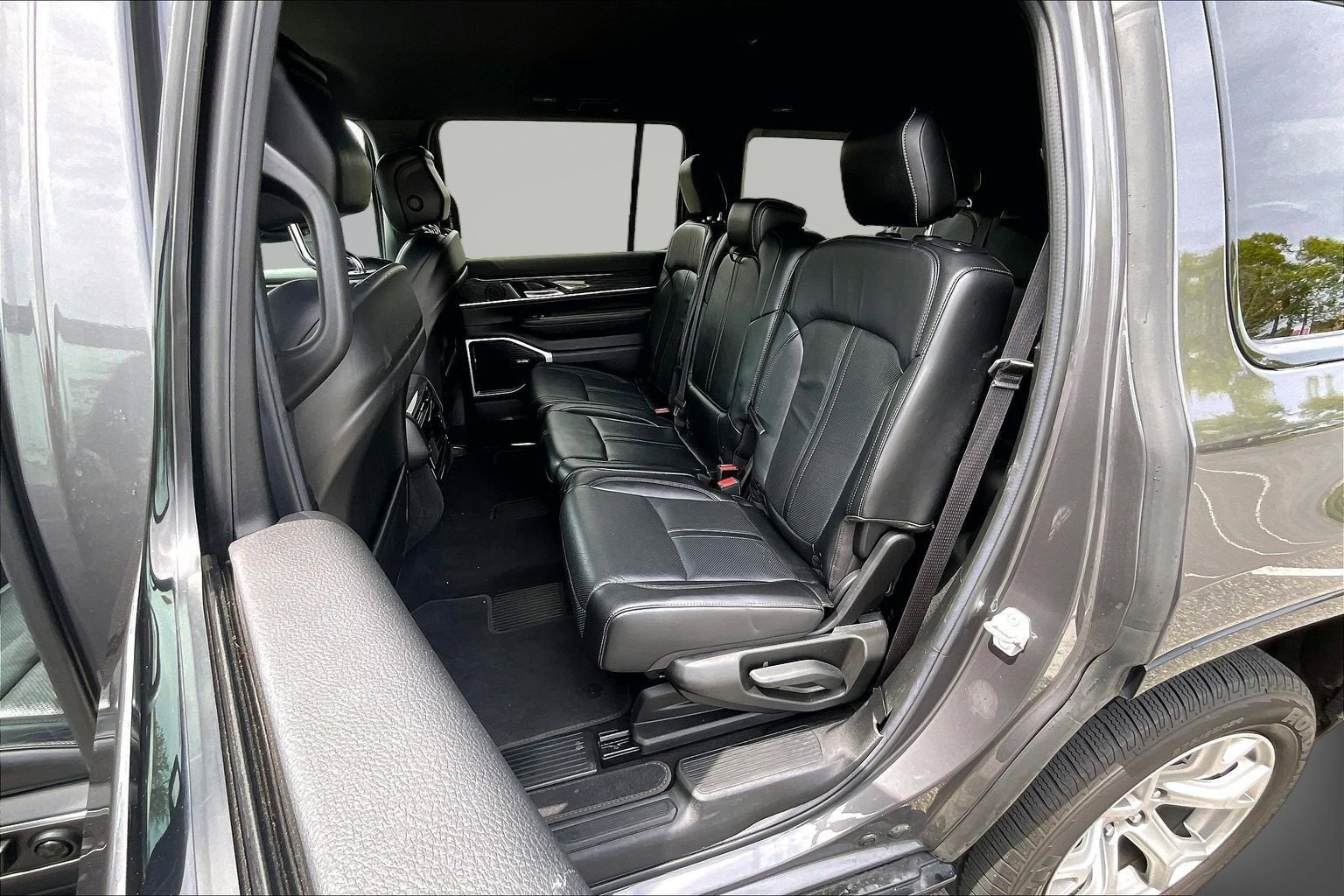 2022 Jeep Wagoneer Series II