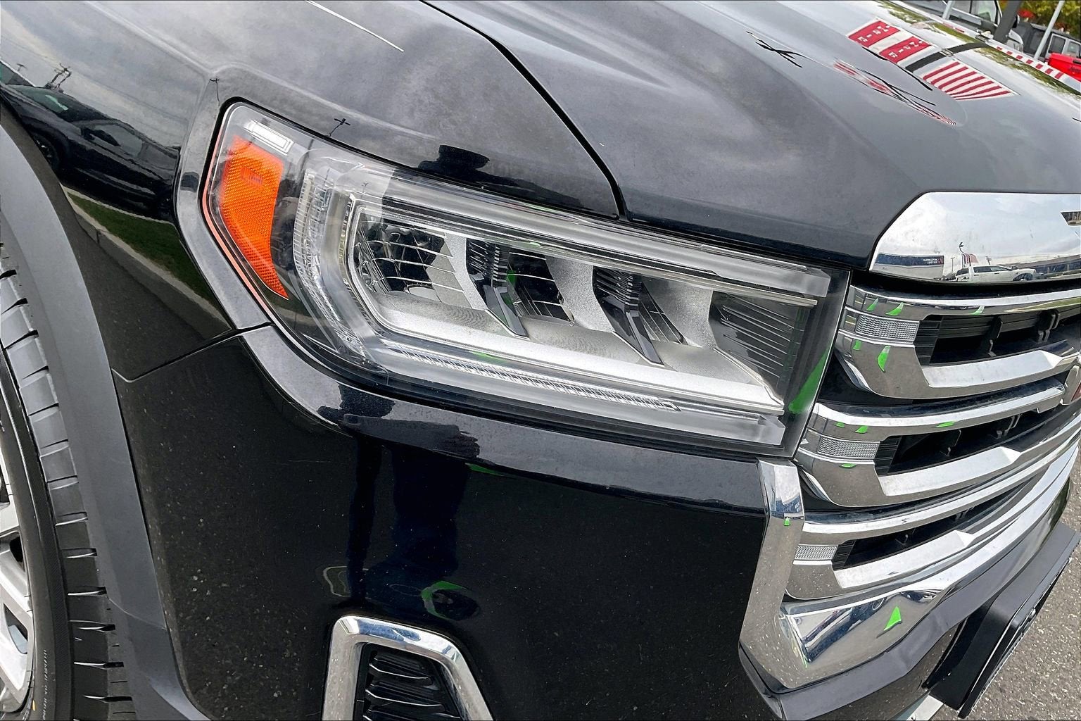 2023 GMC Acadia SLE
