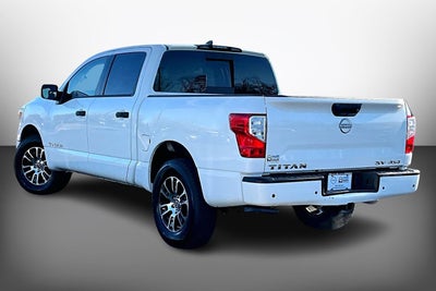 2024 Nissan Titan SV