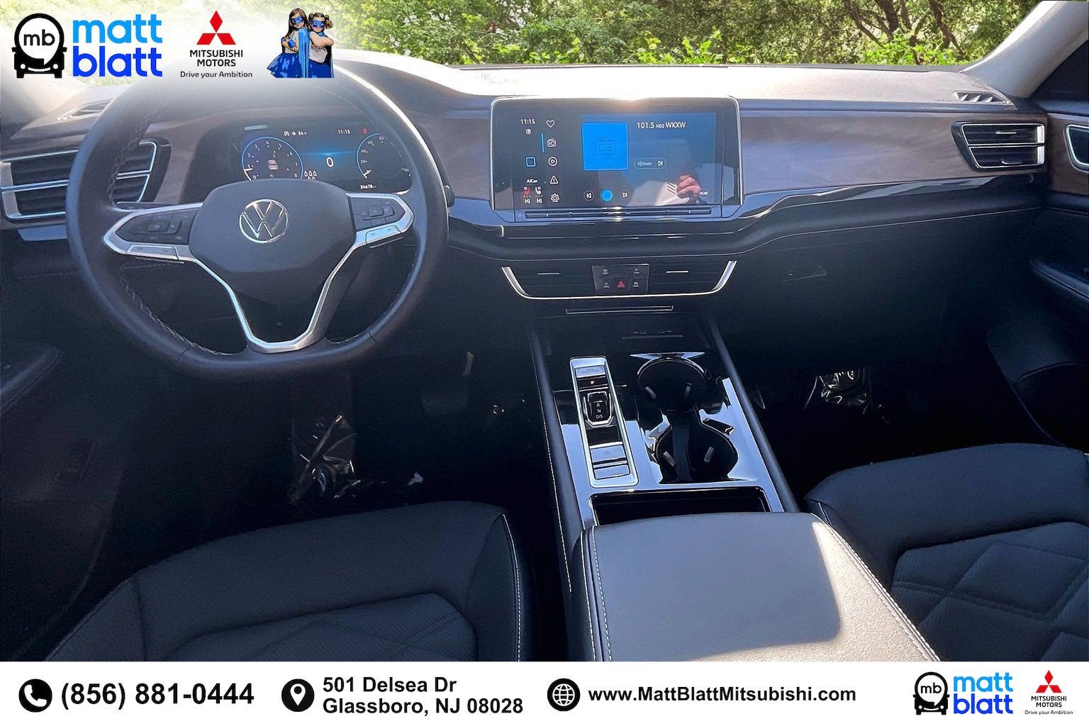 2025 Volkswagen Atlas 2.0T SE w/Technology