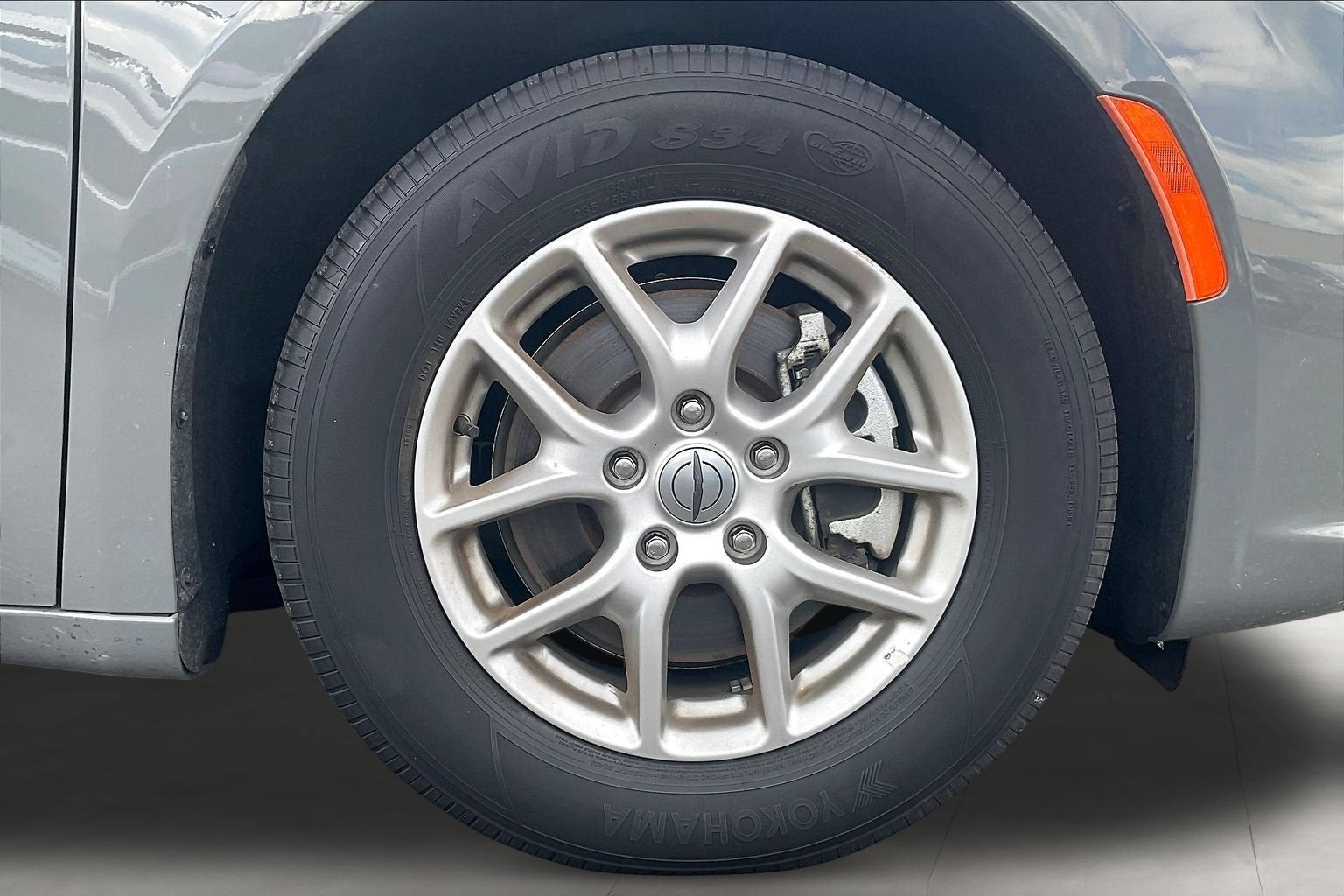 2025 Chrysler Pacifica Select
