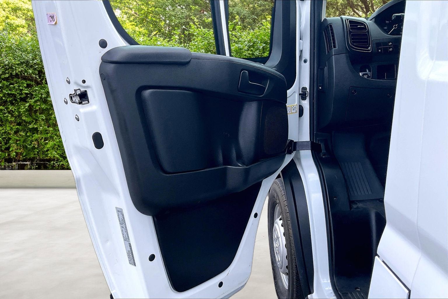 2025 RAM ProMaster Cargo Van Tradesman