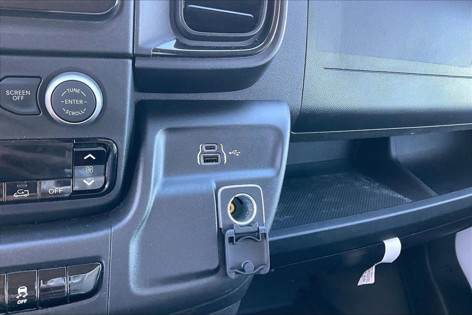 2025 RAM ProMaster Cargo Van Tradesman