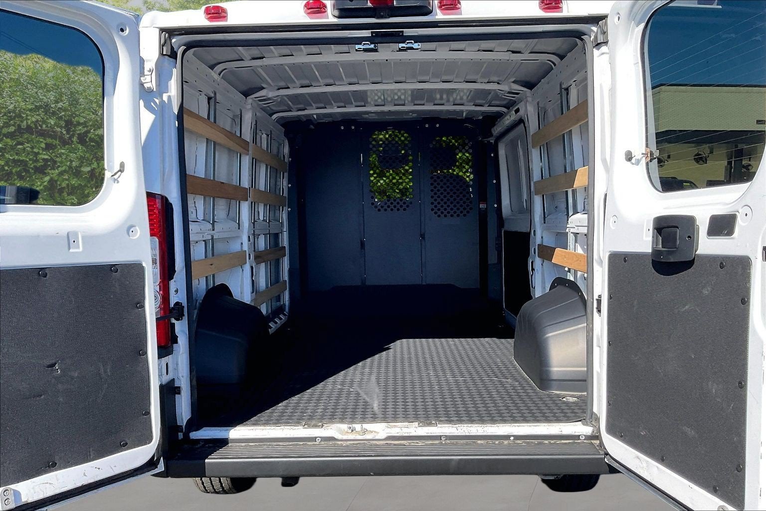 2025 RAM ProMaster Cargo Van Tradesman