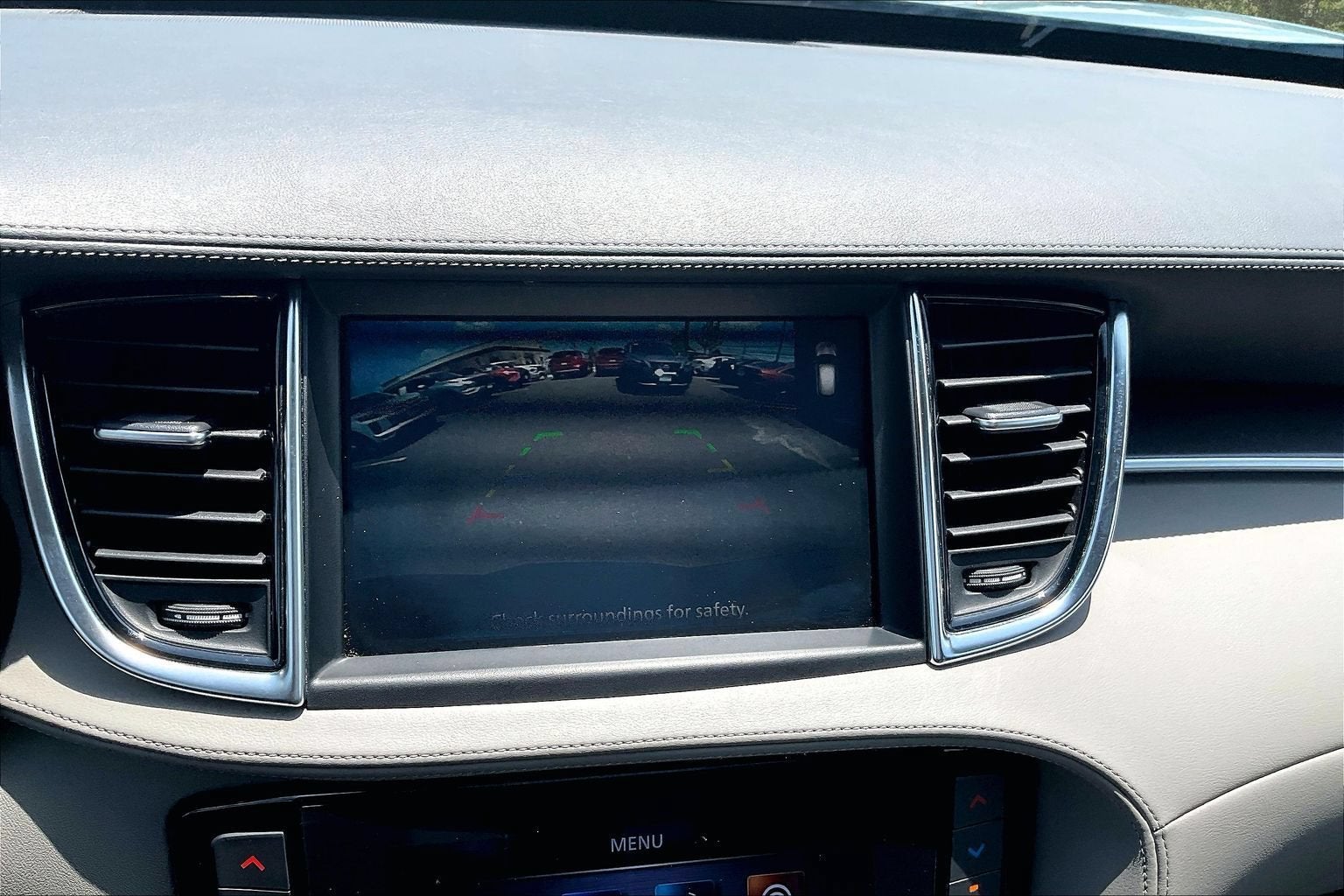 2024 INFINITI QX50 LUXE