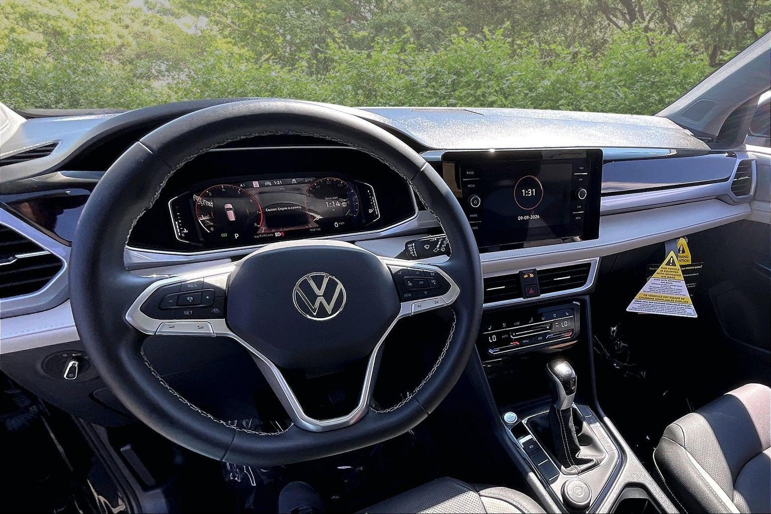 2025 Volkswagen Taos SEL