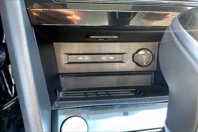 2025 Volkswagen Taos SEL