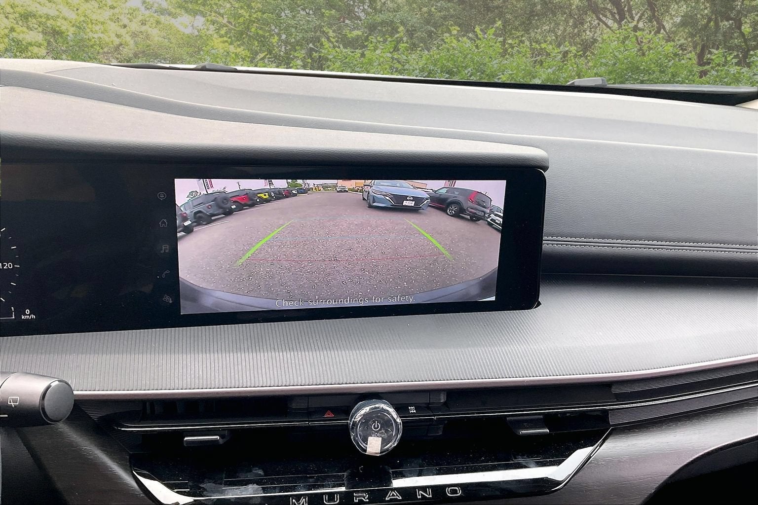 2025 Nissan Murano SV